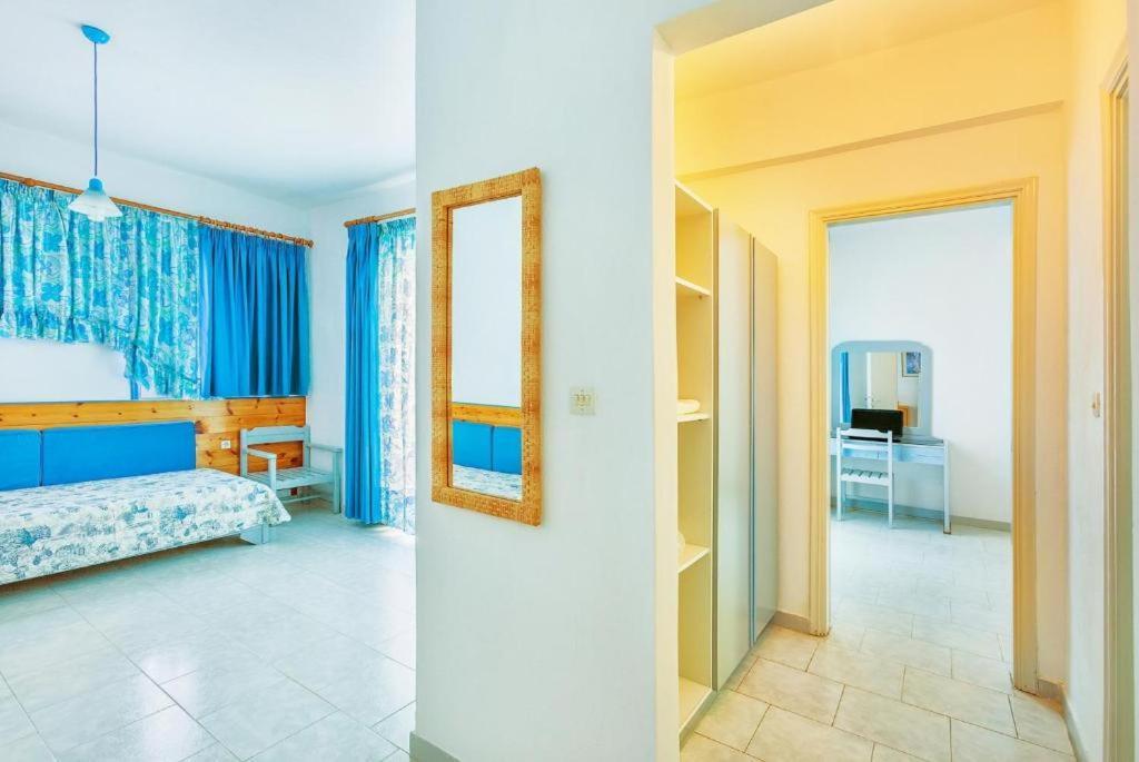 Xenios Faros Apartments Posidi Eksteriør billede